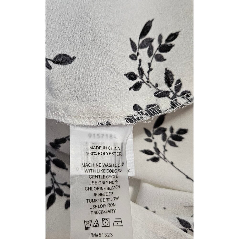 Vince Camuto Womens Sz XS Peasant Top Floral Print Ruffled Neckline Lightweight - Picture 3 of 5
